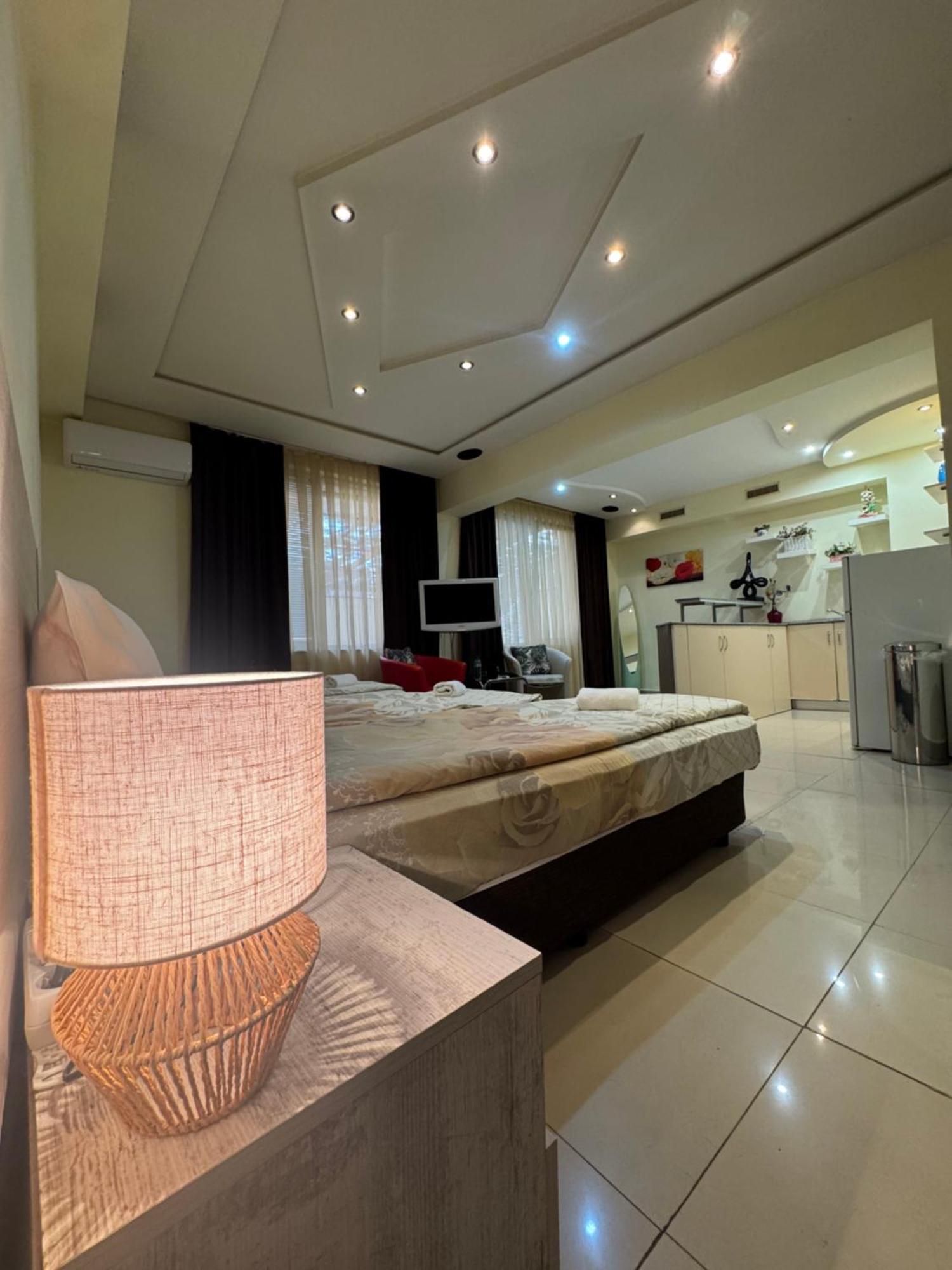 Venis House Hotel พลอฟดิฟ ภายนอก รูปภาพ