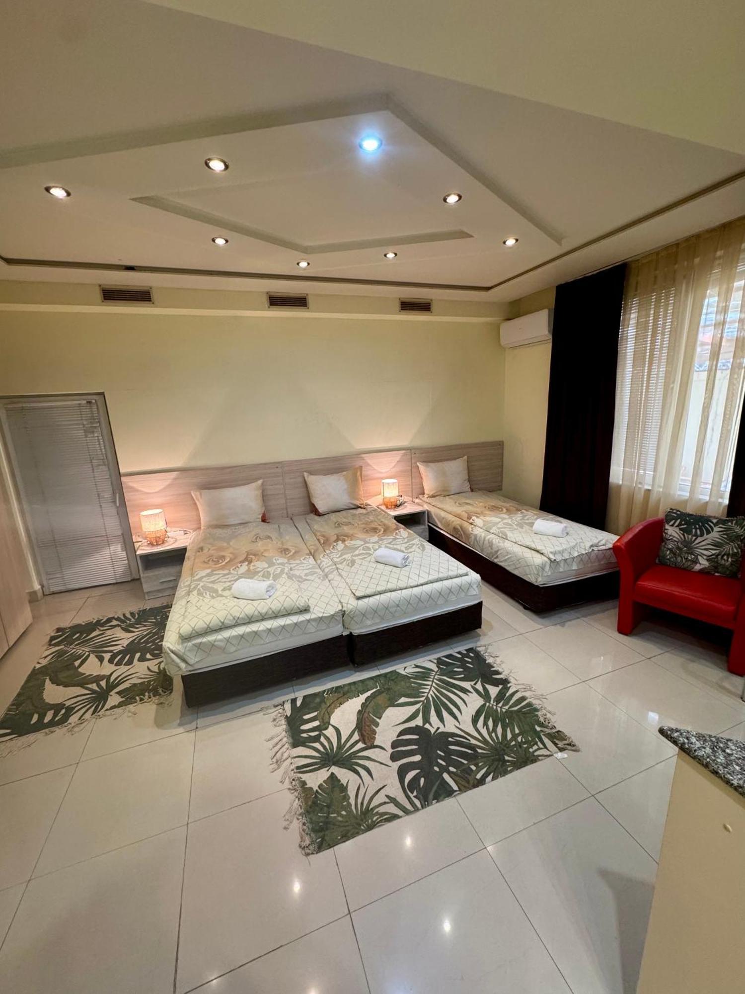 Venis House Hotel พลอฟดิฟ ภายนอก รูปภาพ